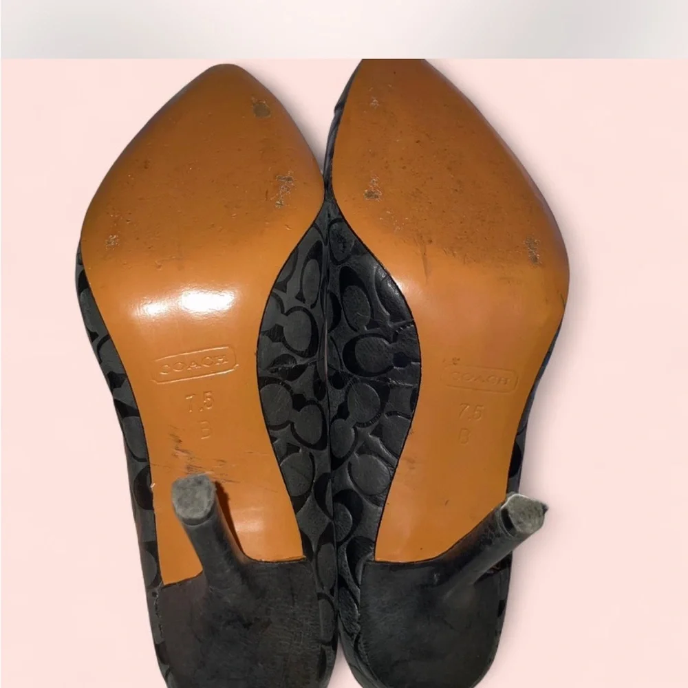 Black Coach Pumps - Picture 5 of 5